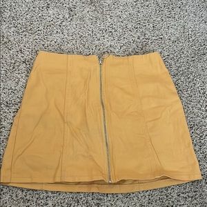 Yellow mini skirt